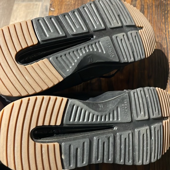 Ugg Olivert waterproof boots mens size 7 - Picture 7 of 7